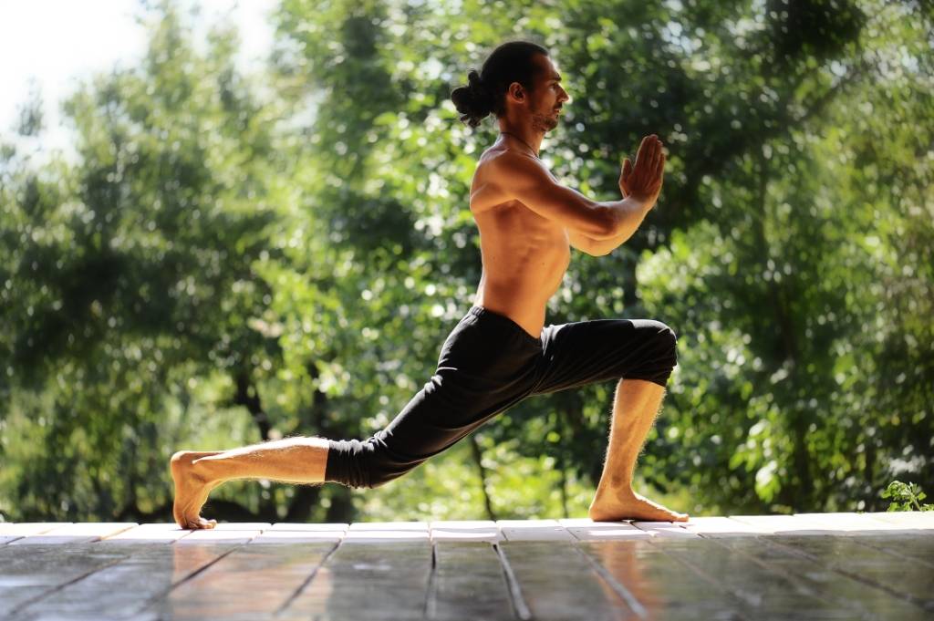 Йога при остеохондрозе шейного отдела позвоночника: какова эффективность?