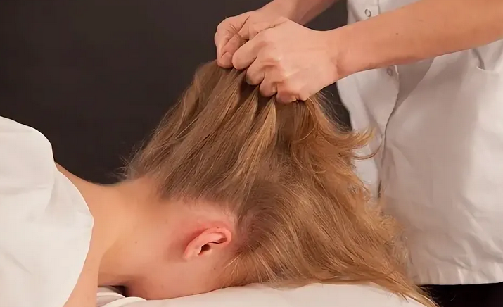 Массаж головы для роста волос – техники, средства: фото, видео