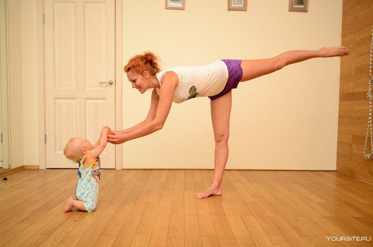 Беби-йога для малышей: упражнения и комплексы