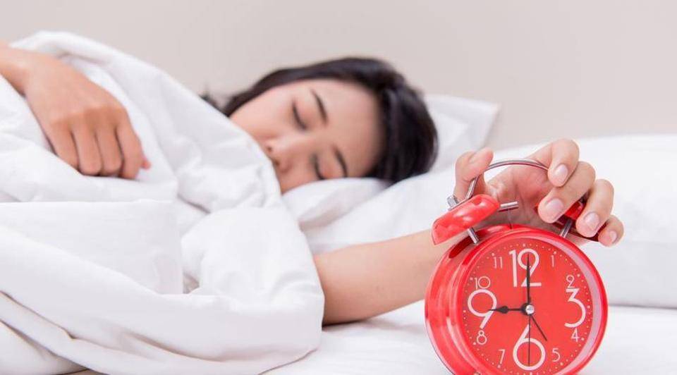 Сон и похудение: какие привычки сна могут помочь потерять вес?