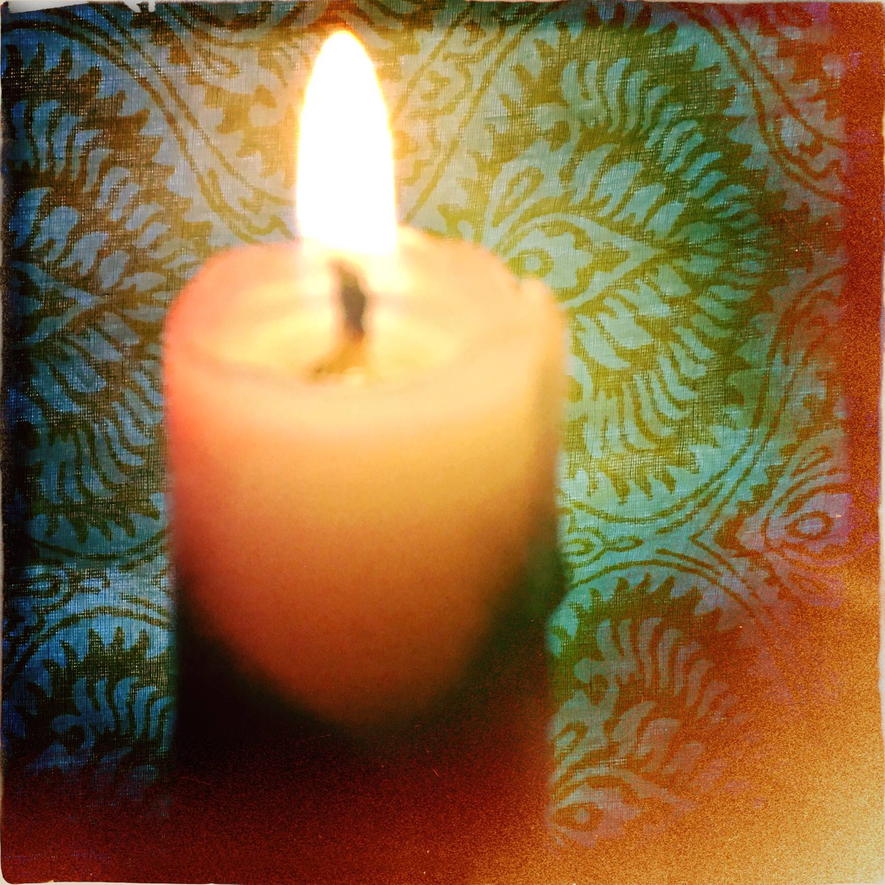 Медитация тратака на свечу: практика для восстановления зрения
