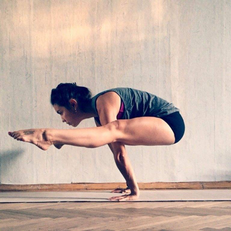 Как улучшить баланс рук в различных позах йоги