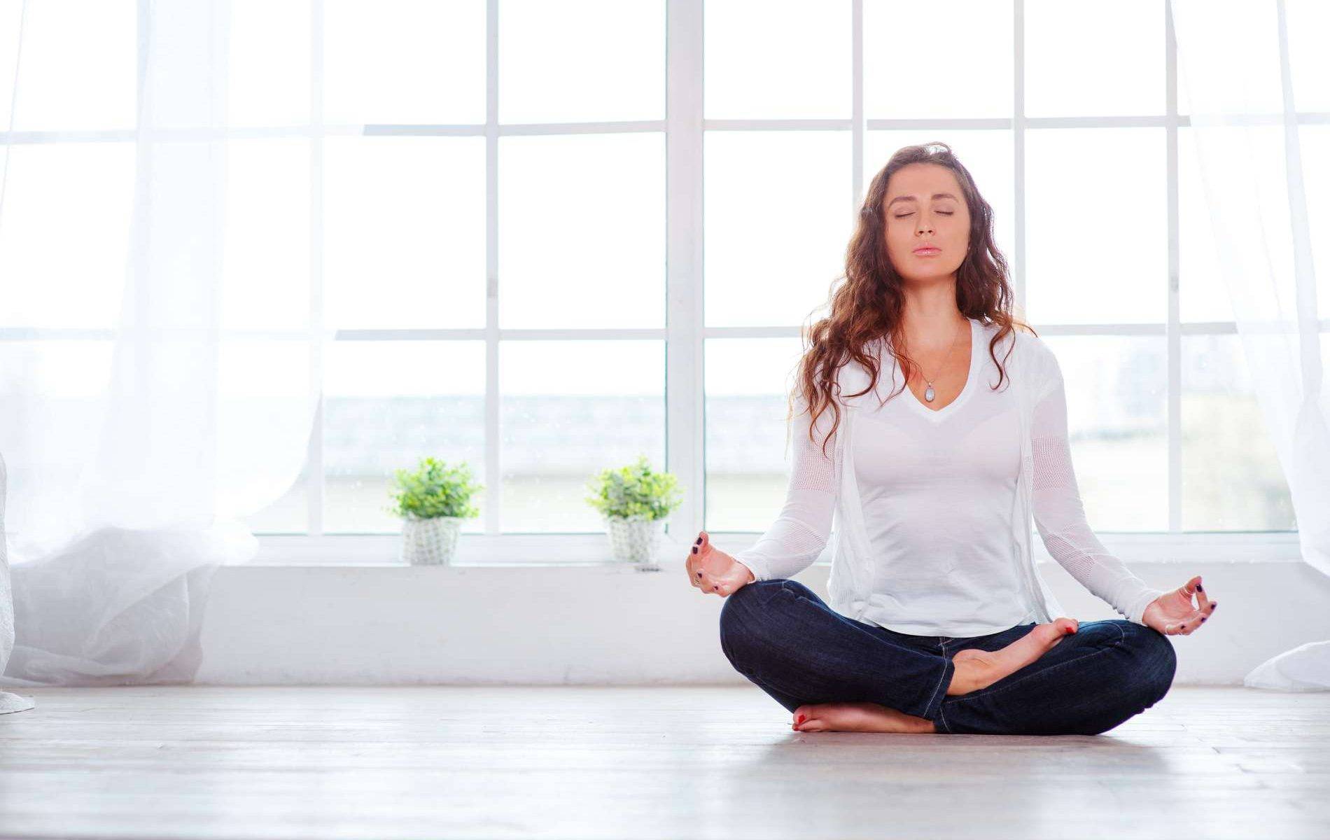 Утренняя медитация: 7 способов начинать свой день с любви и благодарности