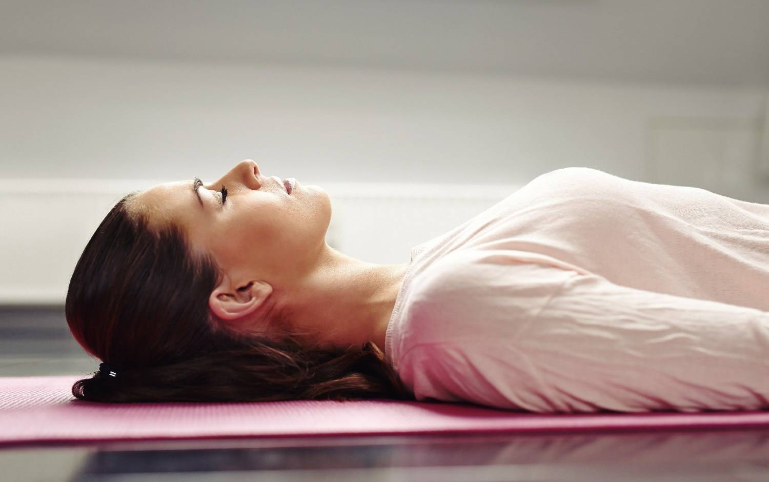 Медитация для успокоения нервов, стресса и бессонницы: способы релаксации