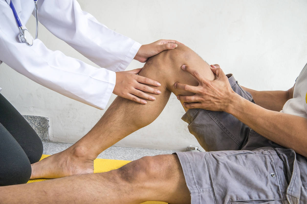 Каковы риски операции по замене коленного сустава?