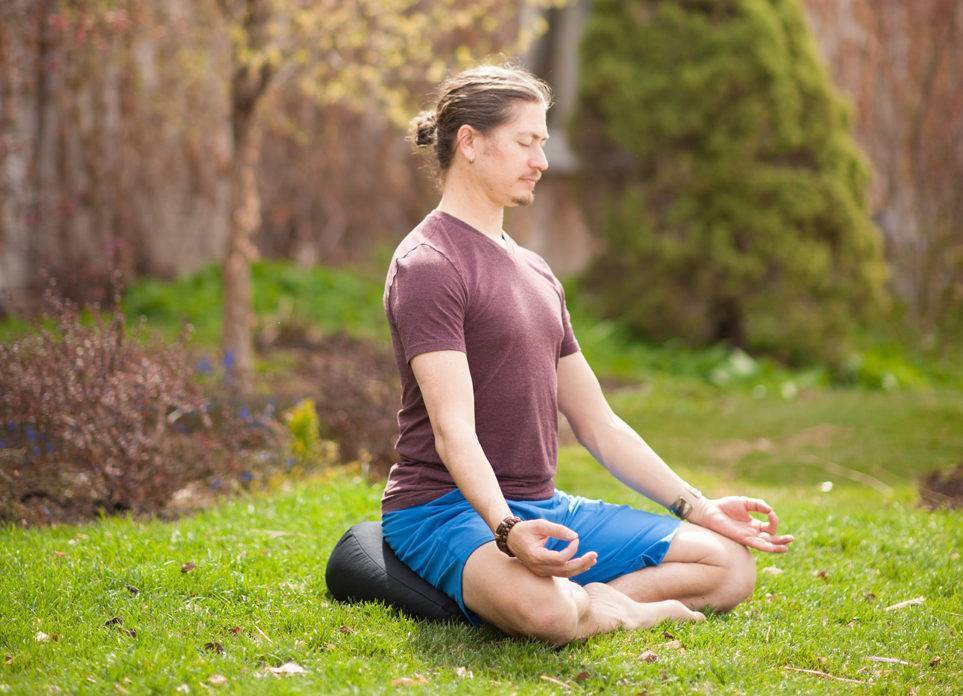 Основные позы медитации: в какой из них лучше медитировать? » университет mindvalley