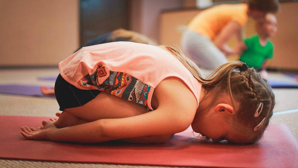 Йога для детей от 3 до 6 лет - это особый мир игр