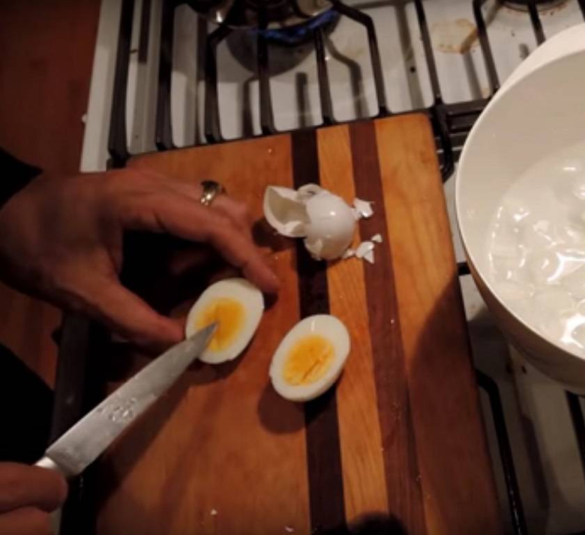 Все тонкости и секреты, как правильно сварить яйца в микроволновке - дарим позитив