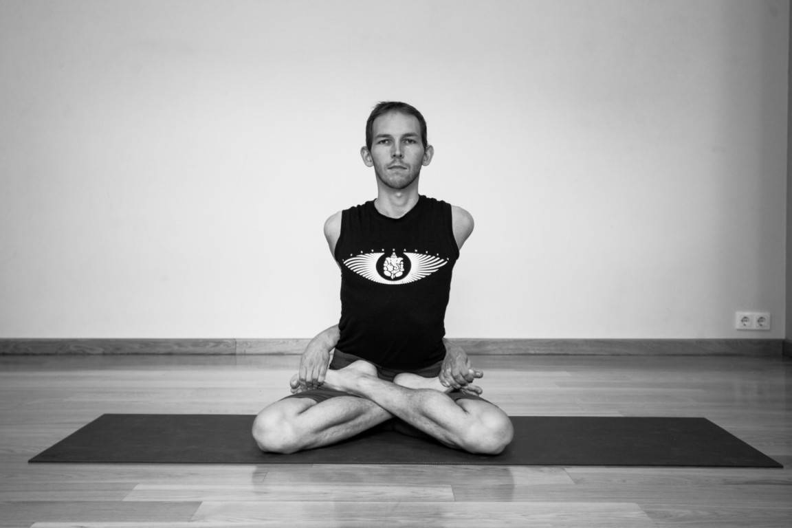 Сложные позы йоги | yogamaniya